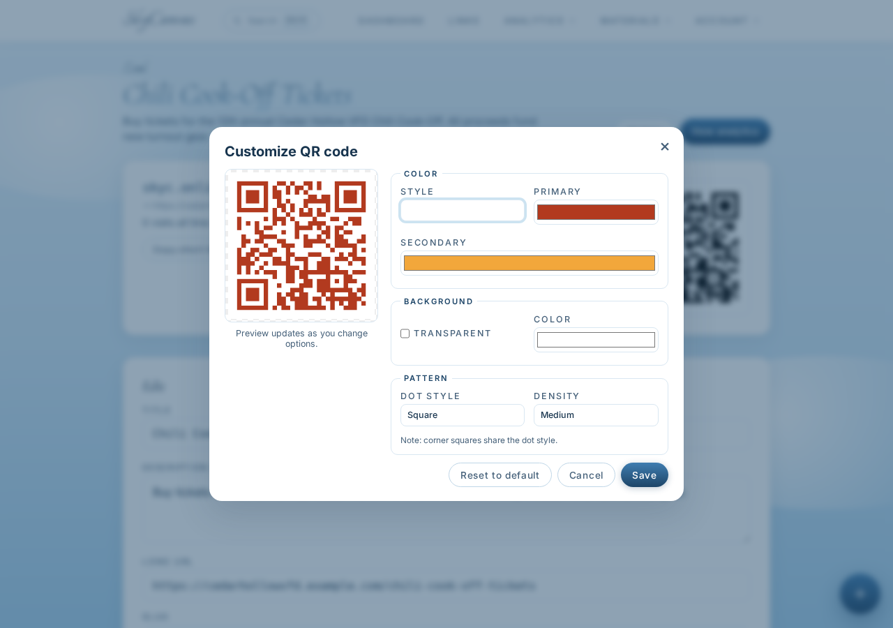 Customizing the QR code style on the link page: brand colors applied to the QR modules with a live preview.