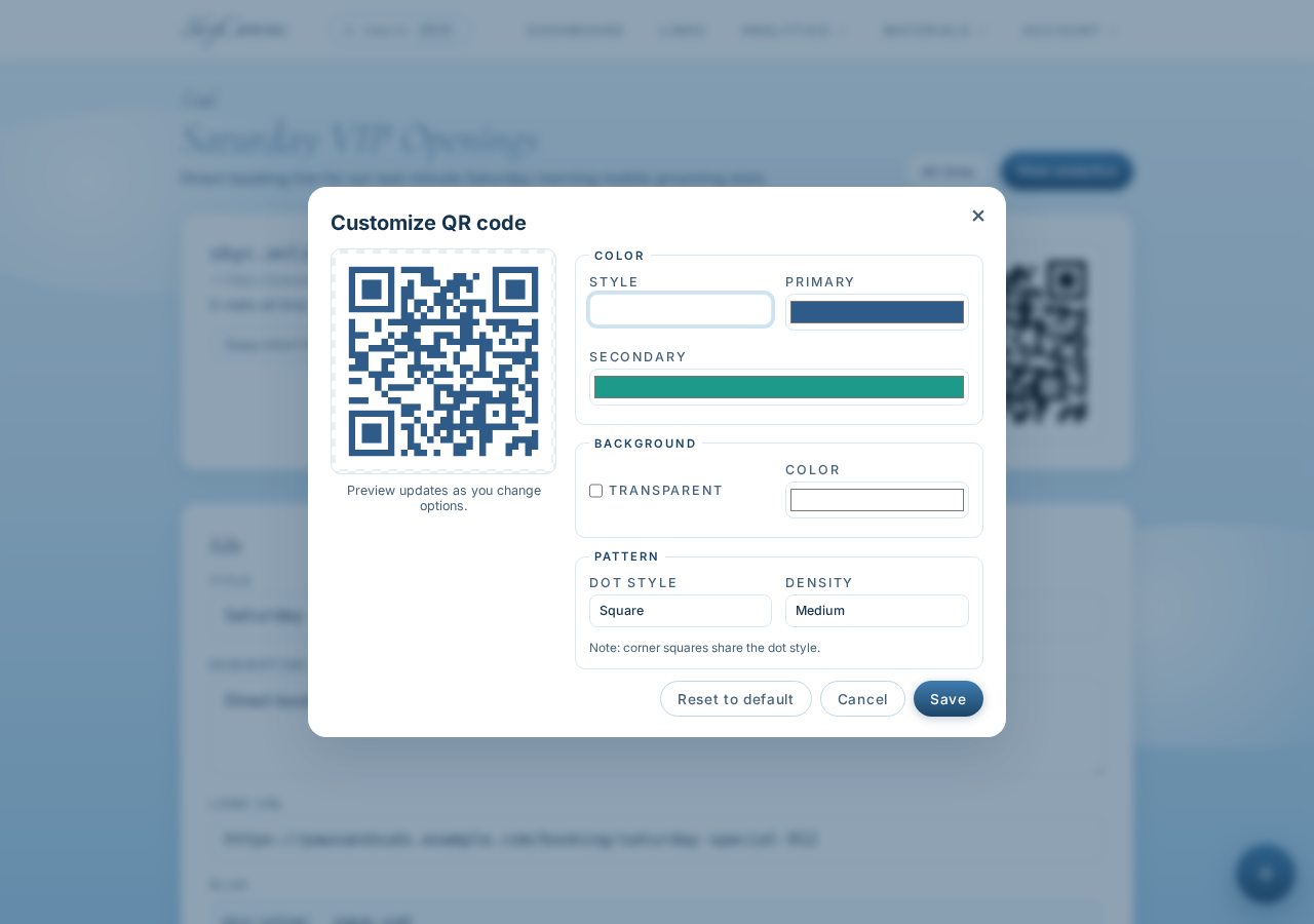 Customizing the QR code style on the link page: brand colors applied to the QR modules with a live preview.